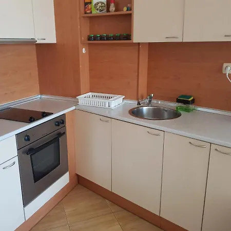 2 Bedroom Apartment In Central Sunny Beach Pool *