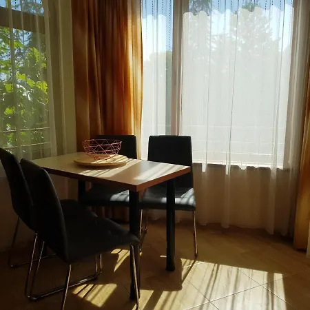Apartmán 2 Bedroom Apartment In Central Sunny Beach Pool Sluneční pobřeží
