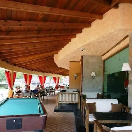2 Bedroom Apartment In Central Sunny Beach Pool סאני ביץ'