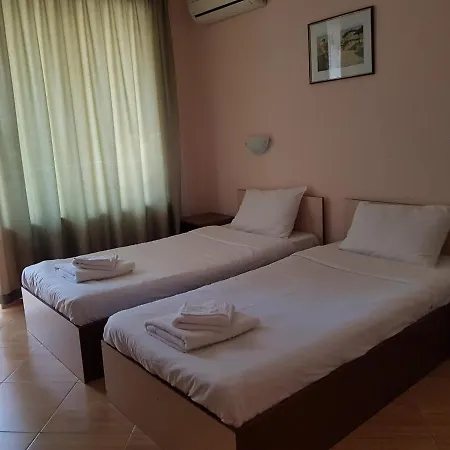 2 Bedroom Apartment In Central Sunny Beach Pool * סאני ביץ'