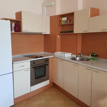 2 Bedroom Apartment In Central Sunny Beach Pool דירה